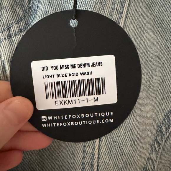 NWT White Fox Did You Miss Me Mid Rise Straight Leg Denim Size Medium Acid Wash - Picture 5 of 16